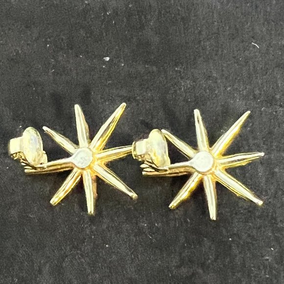 Emmons Gold Tone Aurora Borealis & Faux Pearl Starburst Clip On Earrings (3293) - Picture 8 of 8